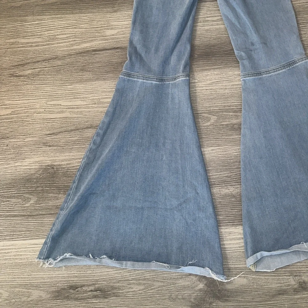 Free‎ People Just Float on Flare Jeans Blue Cloudy Indigo Super Flare Sz 24